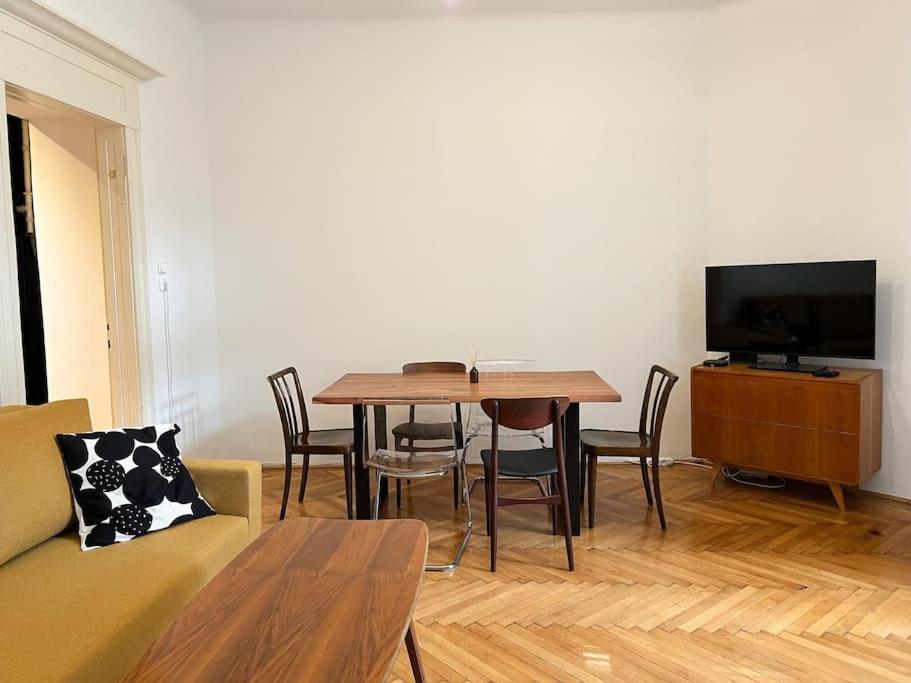Authentic Buda Home Βουδαπέστη Εξωτερικό φωτογραφία